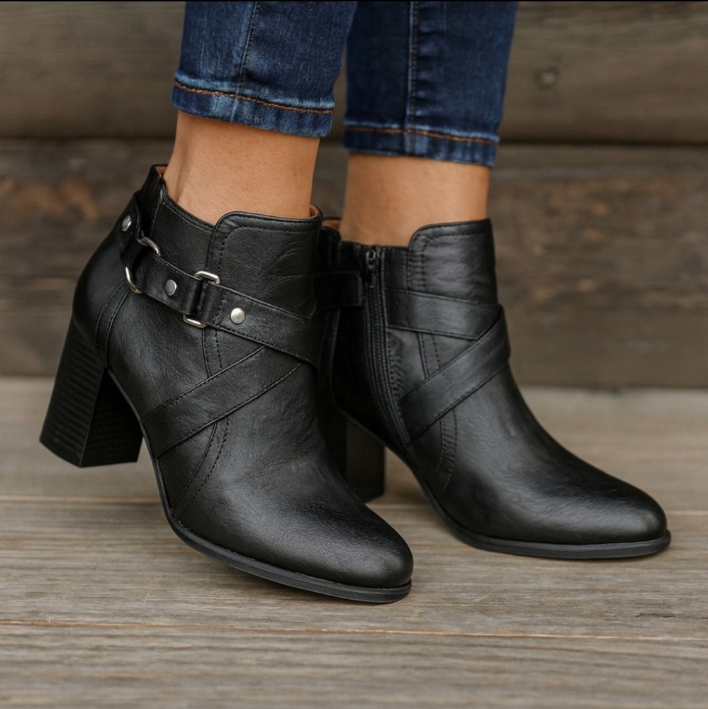 Natural Soul Coco Minimalist Moto/Biker Harness Block Heel Comfort Bootie 6.5M